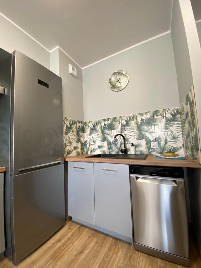 2 Tyskie Apartamenty Z Ogrodkiem Tychy Luaran gambar