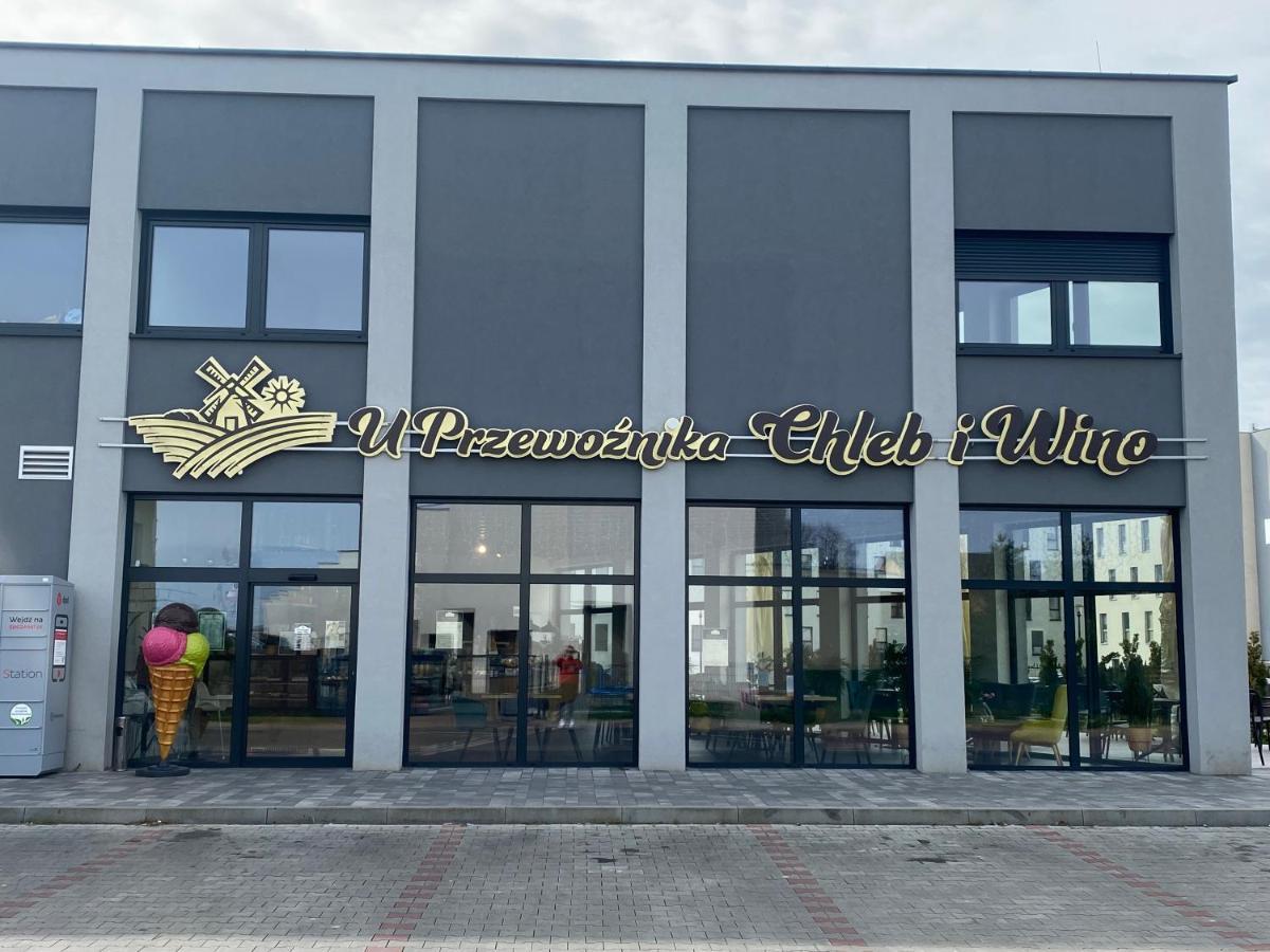 2 Tyskie Apartamenty Z Ogrodkiem Tychy Luaran gambar
