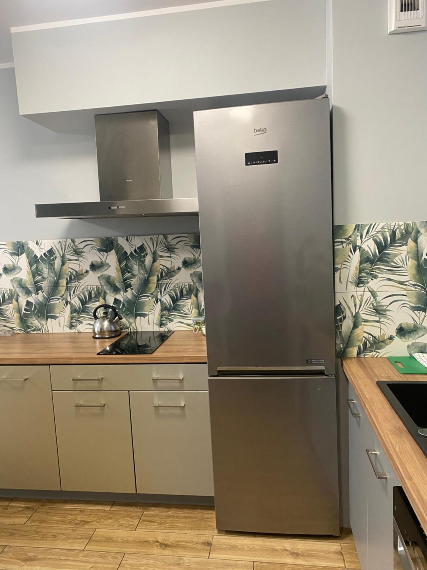 2 Tyskie Apartamenty Z Ogrodkiem Tychy Luaran gambar